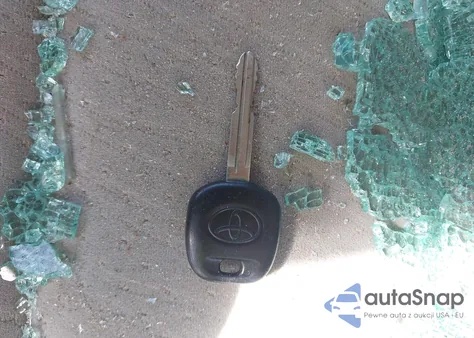 2017 Toyota Sienna Le 8 Passenger z USA, uszkodzony, nr VIN 5TDKZ3DC5HS780672